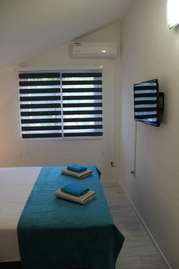 Holiday Home Flora Mostar Exterior foto